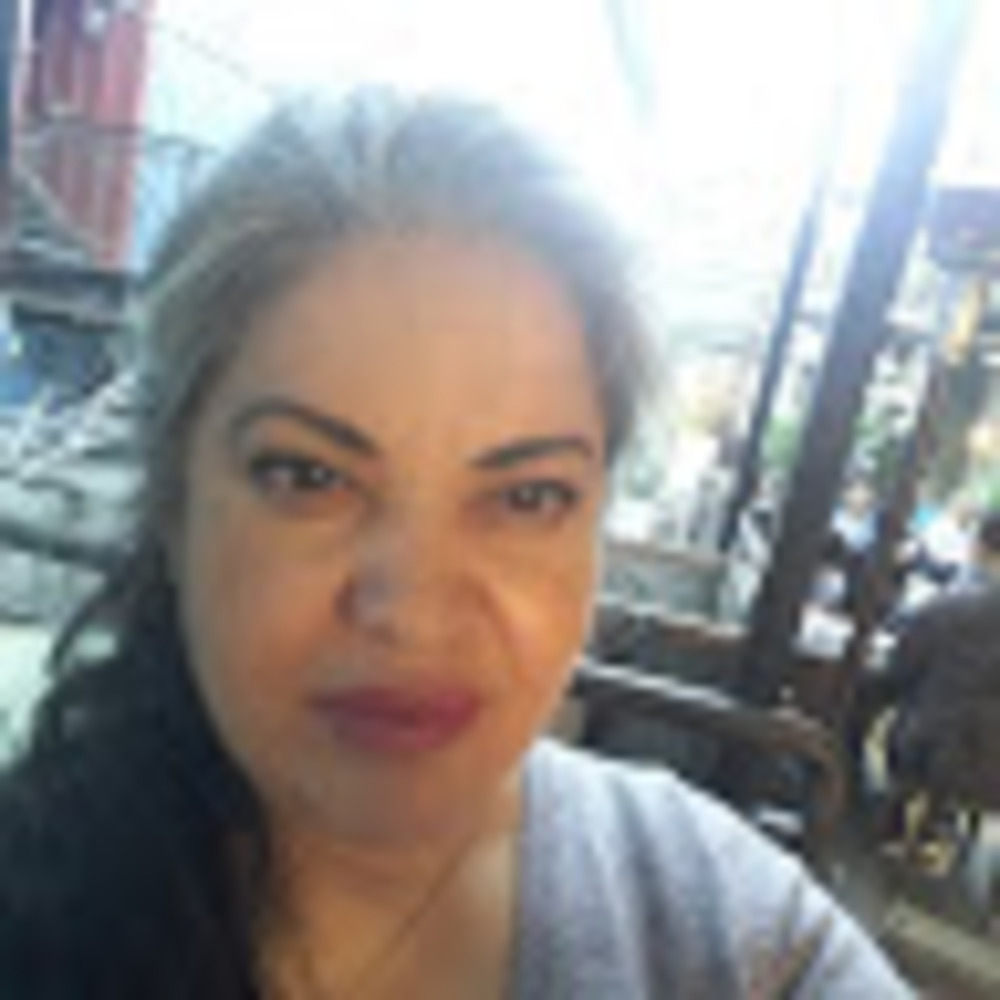 Meet your Posher, Claudia